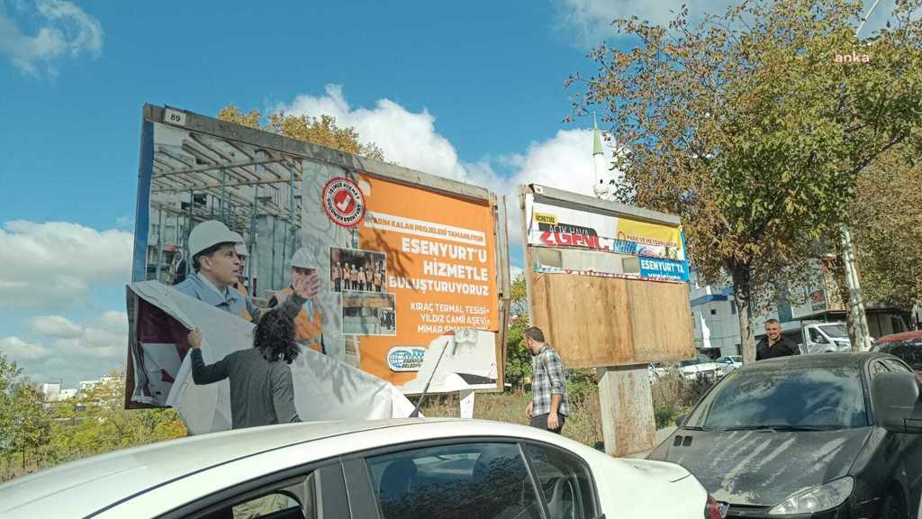 Kayyum Talimat Verdi Esenyurt Ta Bilboardlardaki Ozer Fotograflari Ve Chp Duyurulari Sokuldu 2