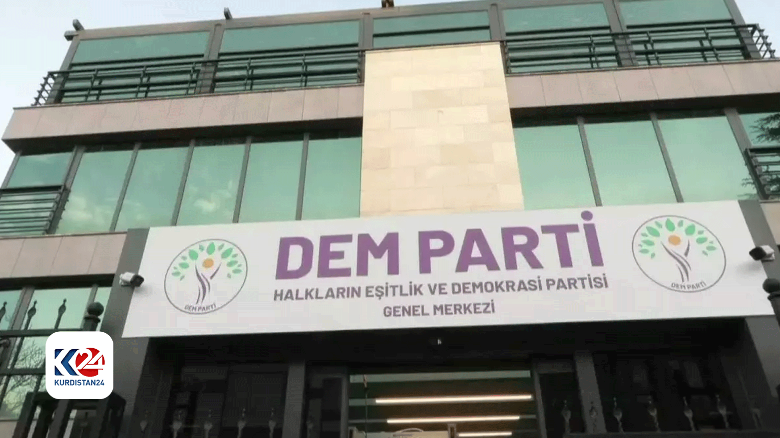 DEM Parti Eş BaşkanYyardımcısı Sevtap Akdağ İstanbul'da gözaltına alındı