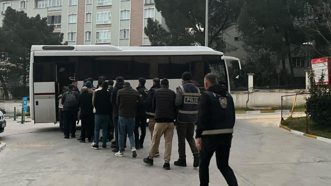 Diyarbakır Dahil 8 Ilde Operasyon