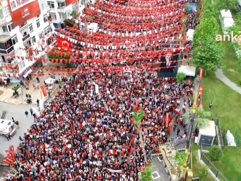 Bayrakları Asın, Hep Birlikte Kazanacağız
