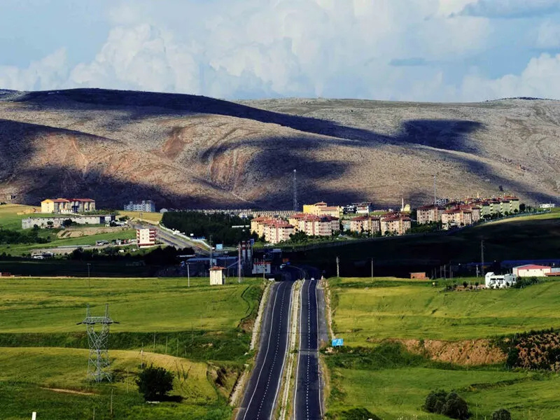 Lice Beyleri Direnişin Ve Özerkliğin Temsilcileri
