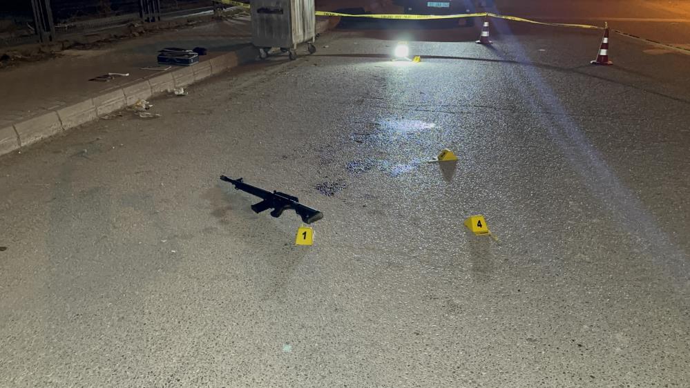 22 Yaşındaki Genç, Sokak Ortasında Av Tüfeğiyle Vuruldu-1