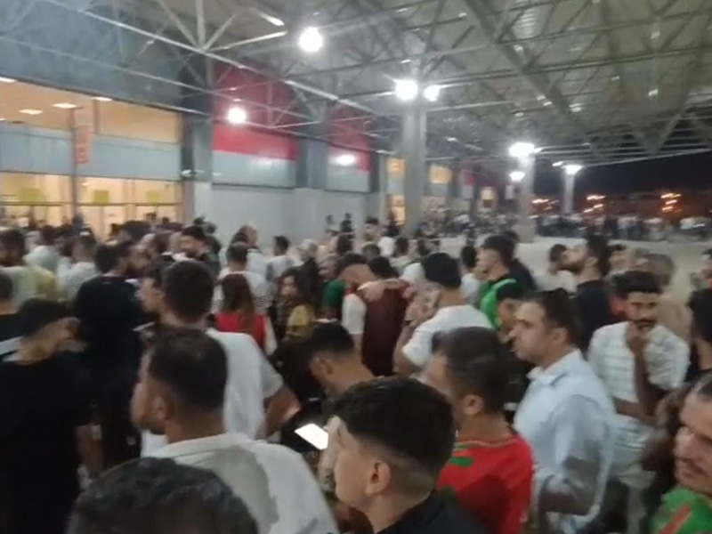 Amedspor Sarıyer Maçı Öncesi Diyarbakır Stadyumu'nda Turnike Krizi4