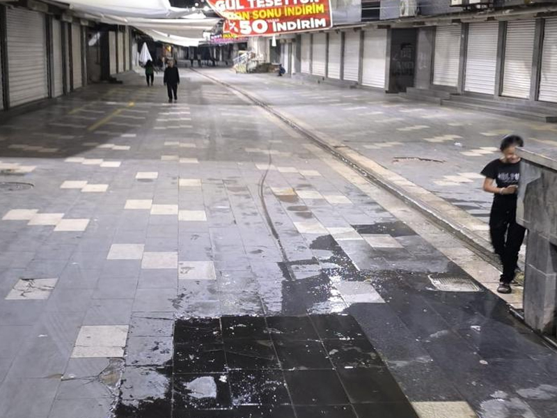 Bağlar Belediyesi’nden Açıklama “Sakarya Caddesi Her Gün Temizleniyor”2