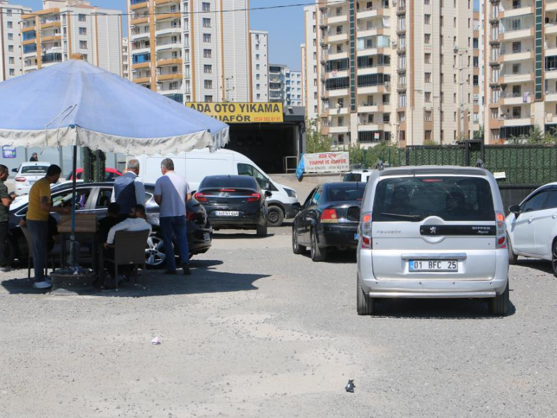Diyarbakır Oto Pazarında Fiyatlar Satışı Durdurdu (2)