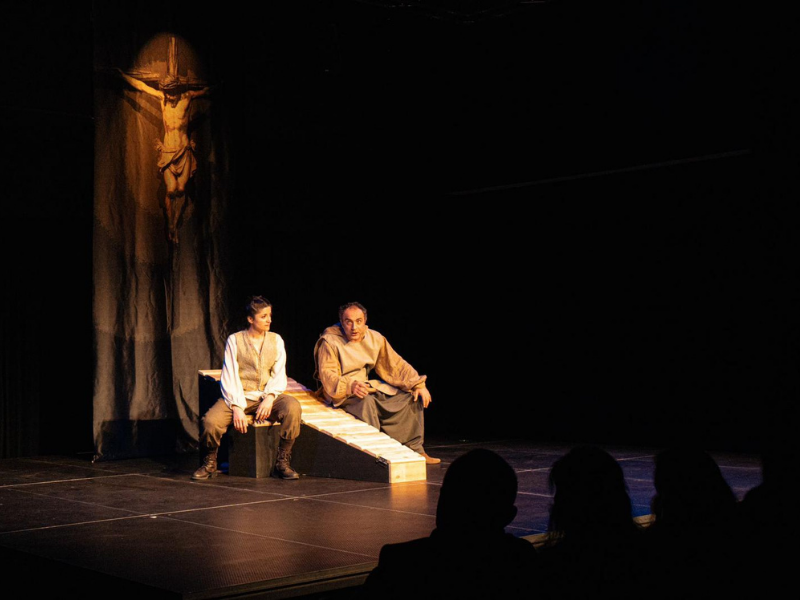 Diyarbakır Şehir Tiyatrosu Ekim'de 3 Oyunla Seyirci Karşısında (2)