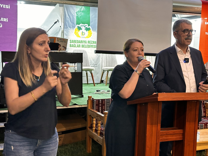 Diyarbakır’da Engelli Ve Yaşlılar Müzik Eşliğinde Bir Araya Geldi3