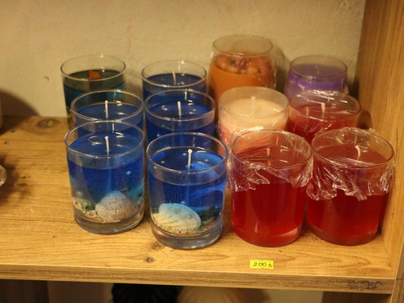 Diyarbakır’da Kadın Girişimci 200 Çeşit Doğal Mum Üretiyor