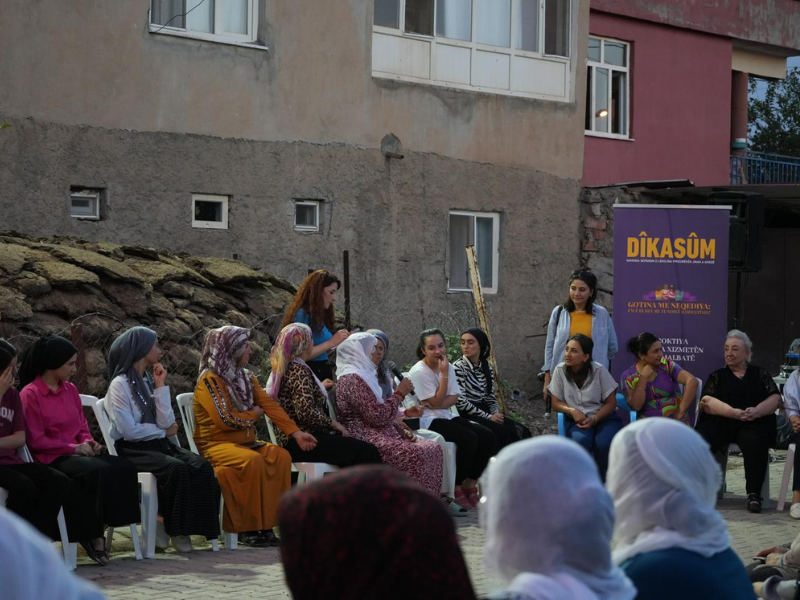 Diyarbakır’da Kadınlara Yönelik Etkinlikte Dayanışma Öne Çıktı (2)