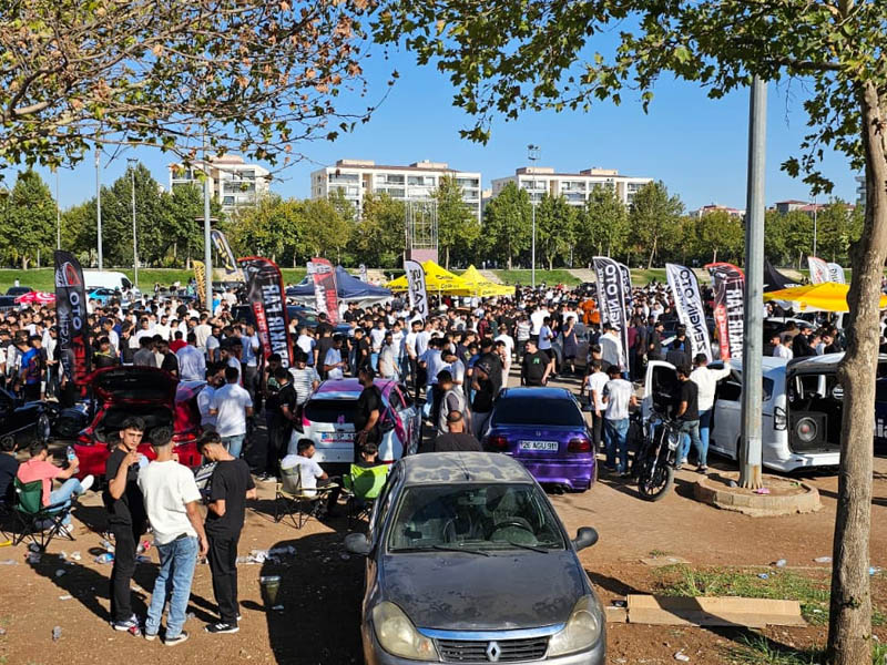 Diyarbakır’da Modifiye Araç Buluşmasında Gerginlik 1 Yaralı2