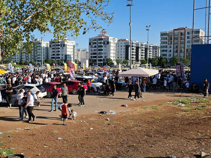 Diyarbakır’da Modifiye Araç Buluşmasında Gerginlik 1 Yaralı3