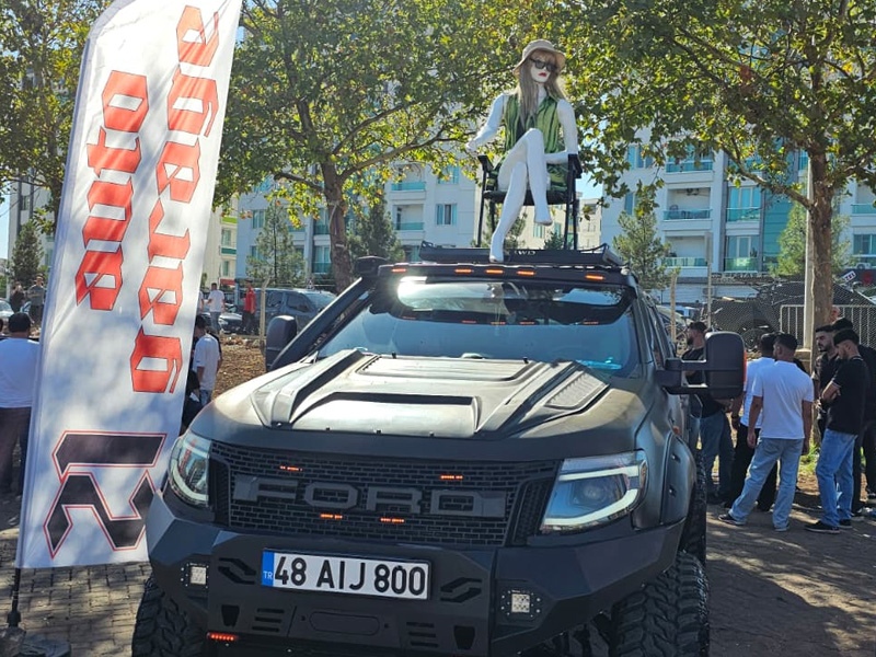 Diyarbakır’da Modifiye Araç Buluşmasında Gerginlik 1 Yaralı4