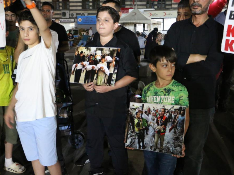 Diyarbakır’da Ulu Cami Önünde Sumud Filosu’na Destek Gösterisi (3)