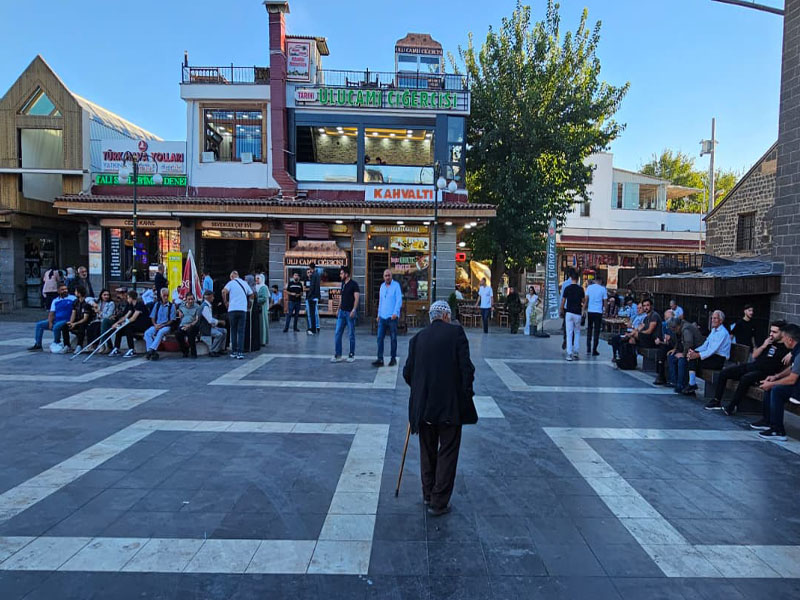 Diyarbakır'daki Çay Içme Geleneğine Saat Sınırlaması4