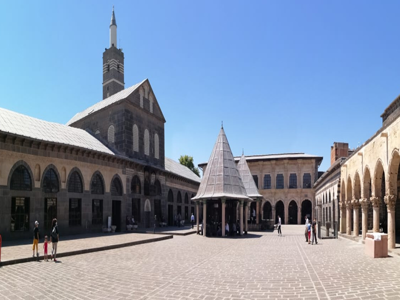 Diyarbakır’ın Çok Kültürlü Mimarileri7
