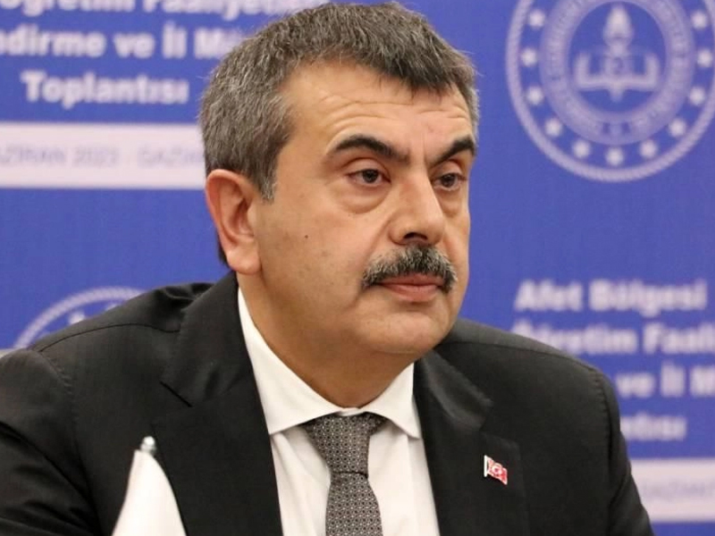 Eğitim Bakanının Çocuğu Özel Koleje Gönderdiği Ortaya Çıktı2