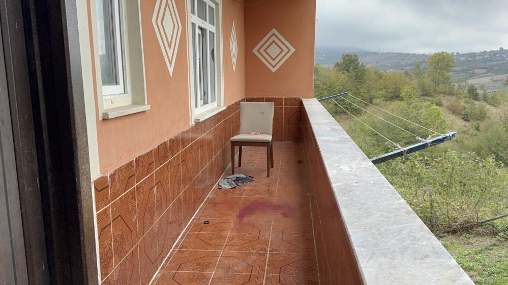 Uzaklaştırma Kararı Bulunan Koca, Eşini Bardakla Öldürdü (2)