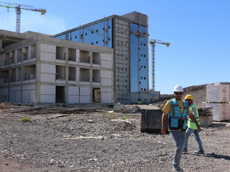 Diyarbakır Şehir Hastanesi Inşaatında Yüzde 58 Tamamlandı (2)