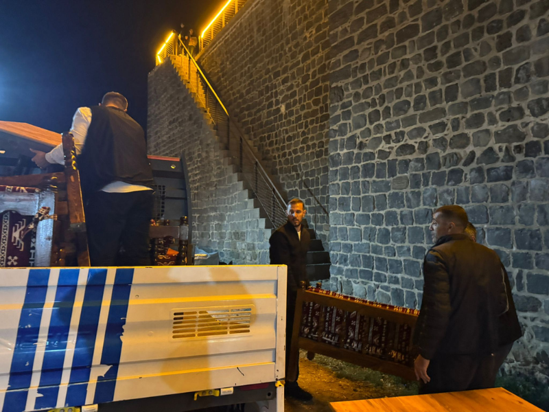 Diyarbakır Surları Yanındaki Iş Yeri Mühürlendi (3)