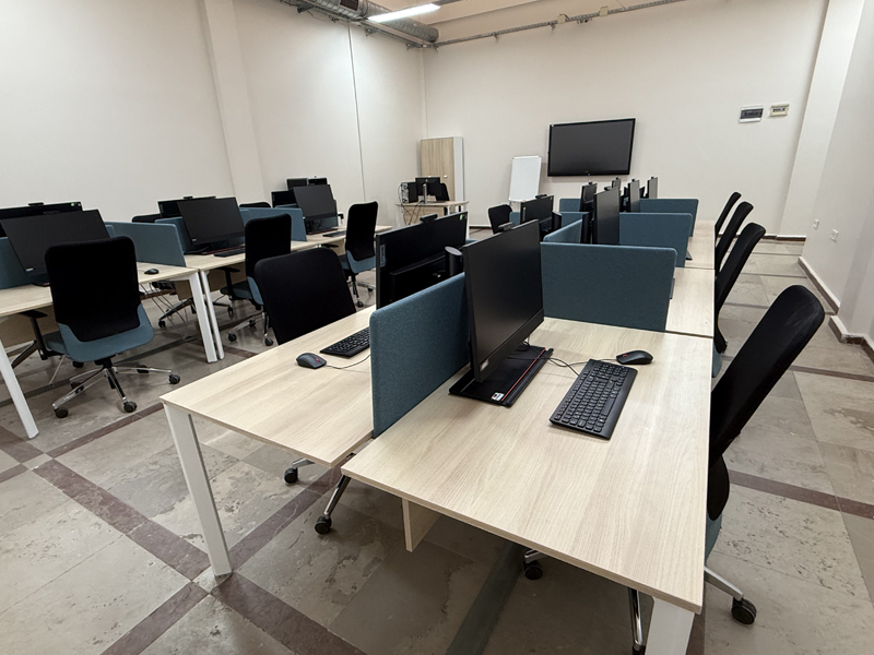 Diyarbakır’da Gençlerin Dijital Eğitim Merkezi Açılıyor.jpg1