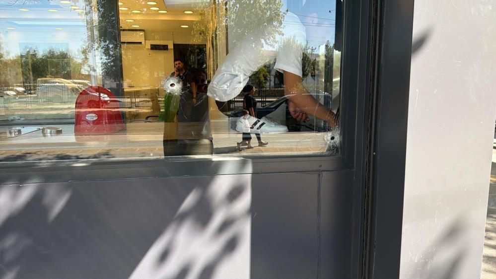 Diyarbakır’da Kuyumculara Silahlı Saldırı (2)