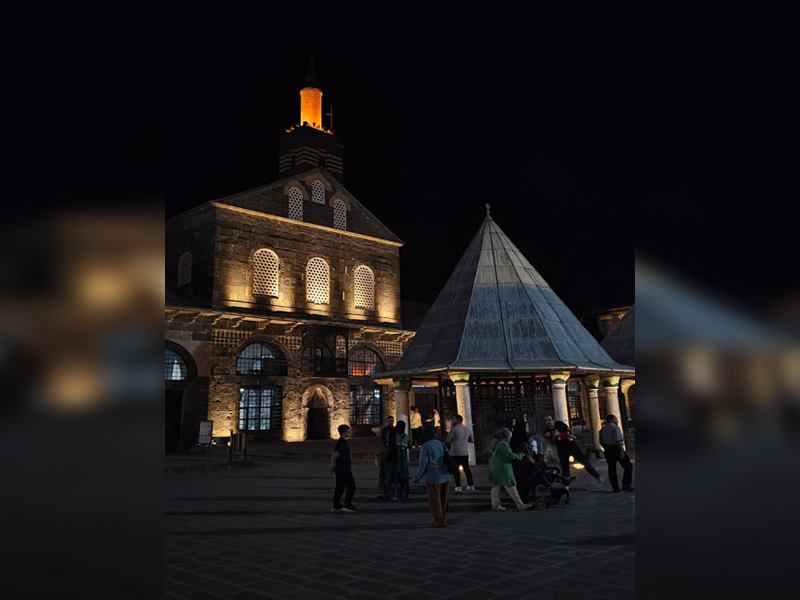 Diyarbakır’da Namaz Yasağı Akşam Namaz Kılmak Yasak3