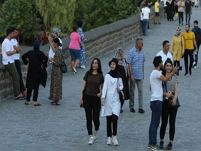 Diyarbakır’da Öğrencilerden Esnafa Tepki “Part Time Iş Bulamıyoruz”2