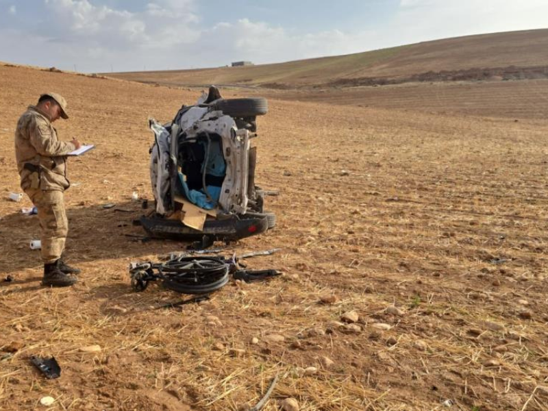 Diyarbakır’da Otomobil Şarampole Yuvarlandı 1 Ölü, 3 Yaralı (2)