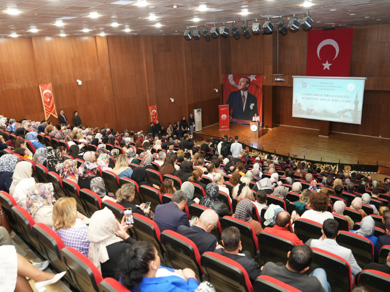 Diyarbakır’dan Demokrasi Mesajı Kadınların Söz Hakkı Hayati (2)