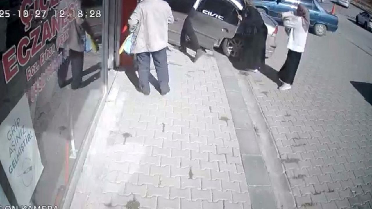 El Freni Unutulan Araç Eczaneye Daldı