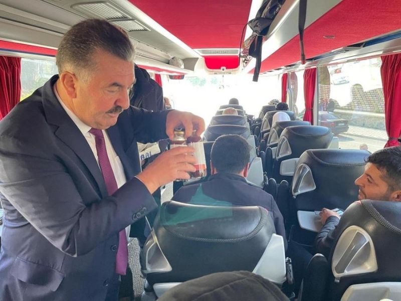 Mardin’e Giden Barış Otobüsüne Gümüşhane’den Kardeşlik Ikramı1