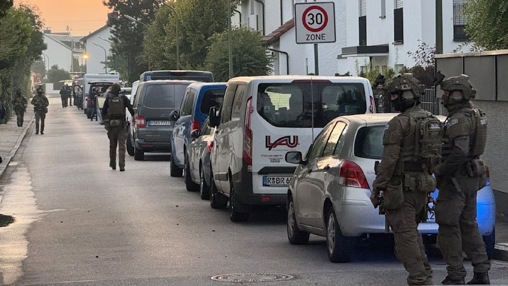 Münih'te Peş Peşe Patlamalar! Bölge Kapatıldı (2)