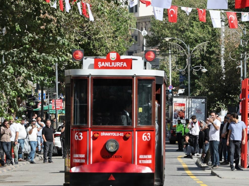 Şanlıurfa Sokaklarında Nostaljik Yolculuk Başladı (2)