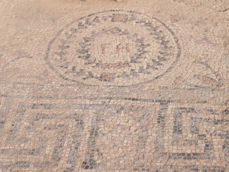 Urfa’da 5.Yüzyıla Ait Yazıtlı Mozaik Bulundu2