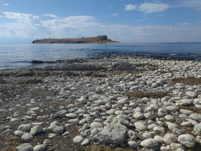 Van Gölü’nde Antik Yol Su Altından Çıktı (3)