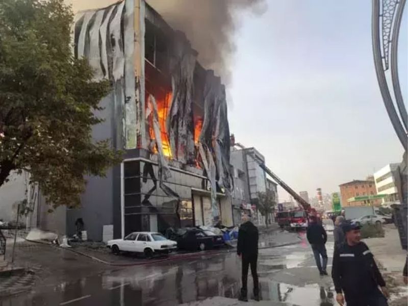 6 Kadın Işçinin Ölümüne Diyarbakır'dan Sert Tepki