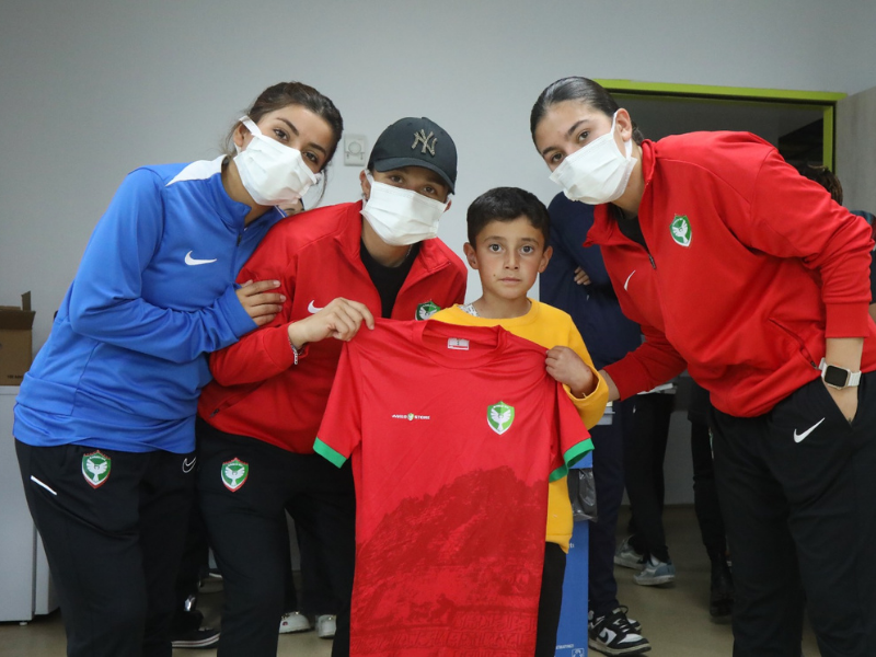 Amedspor’dan Lösemili Çocuklara Sürpriz Moral! (2)