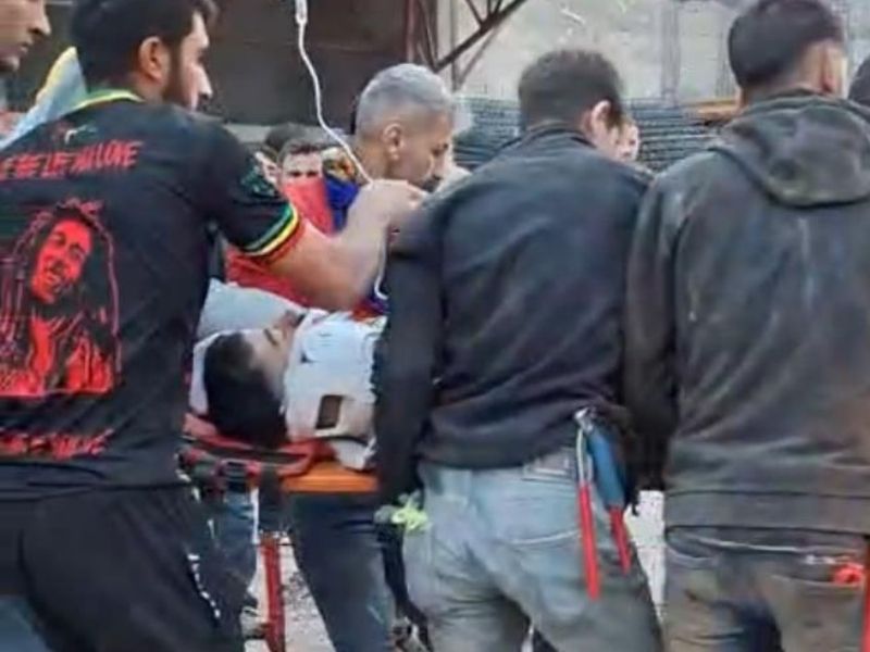 Beton Kalıbı Çöktü 23 Yaşındaki Işçi Yaşamını Yitirdi (2)