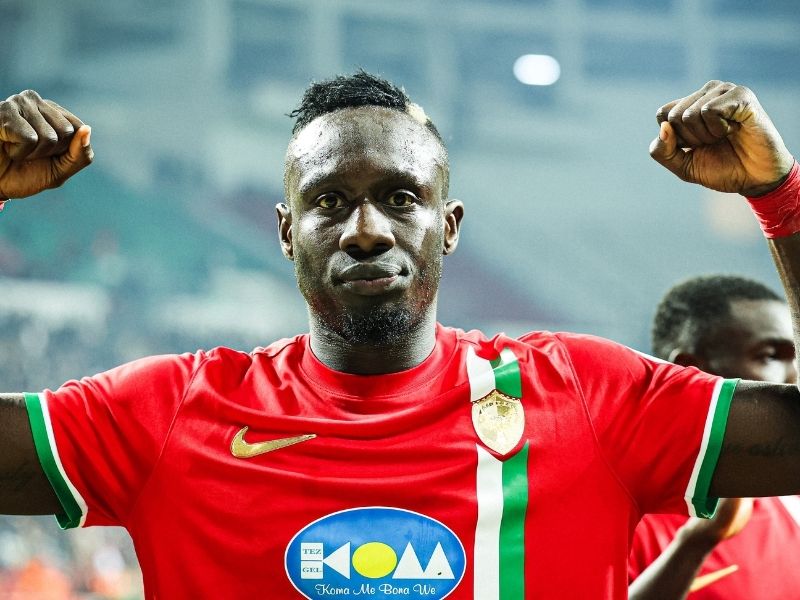Diagne Yazdı, Amedspor Zirveye Çıktı (2)