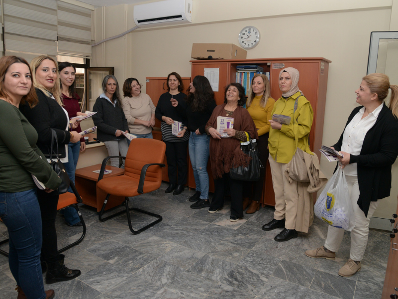 Diyarbakır Otobüslerinde Çok Dilli Şiddet Farkındalık Pankartları (2)