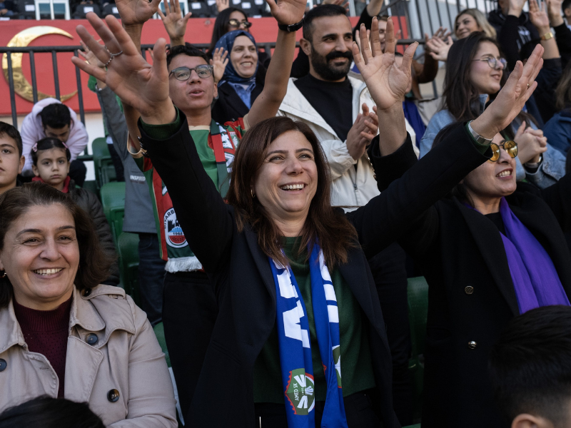 Diyarbakır’da Kadına Yönelik Şiddete Karşı Gününde Futbol Coşkusu (2)