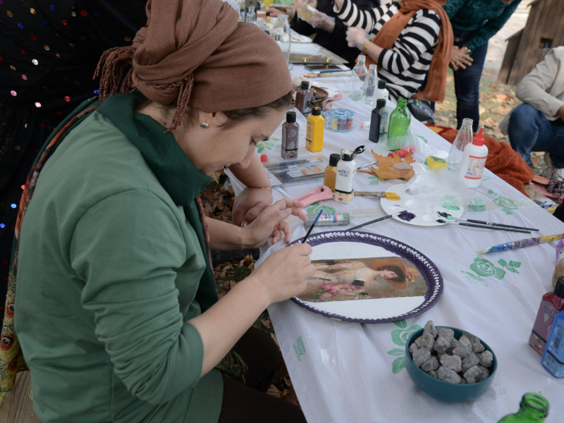 Diyarbakır’da Kadınlar Atıkları Sanata Dönüştürdü (2)