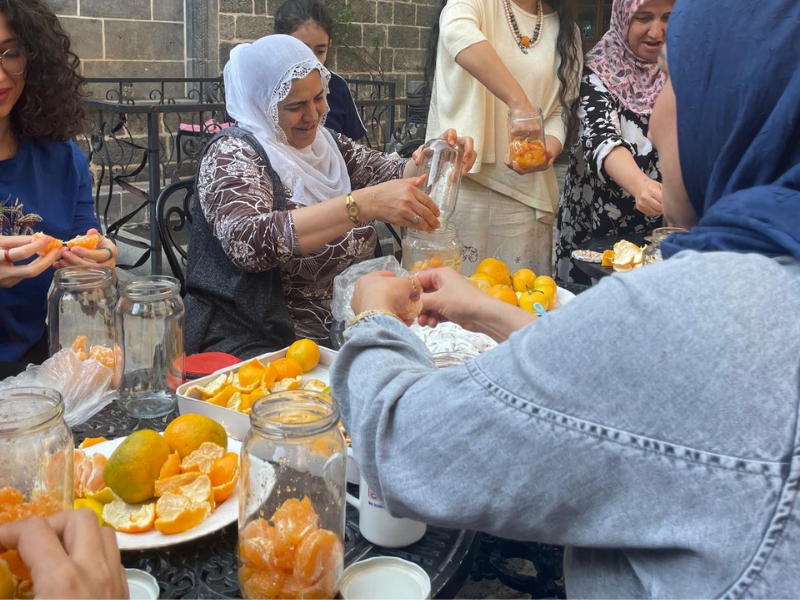 Diyarbakır’da Kadınlar Hem Üretiyor Hem Deneyim Kazanıyor (3)
