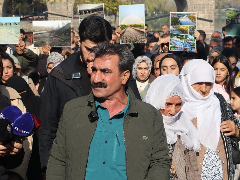 Diyarbakır'da On Gözlü Köprü Işletmecilerinden 'Çete Ve Iftira' Tepkisi3