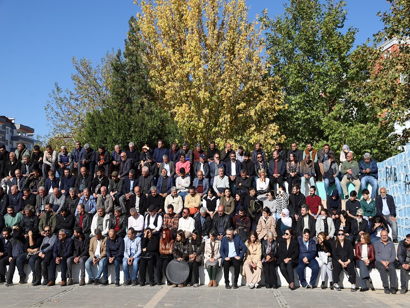 Diyarbakır’dan Kürtçe Için Tarihi Çağrı1