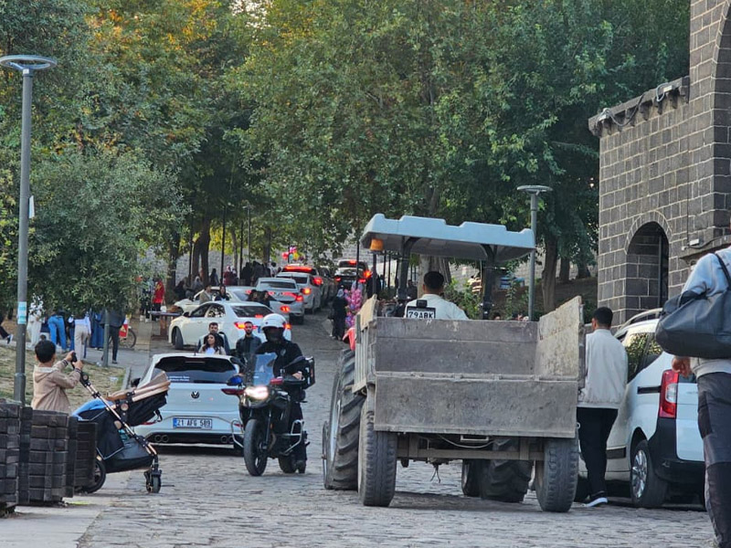 Diyarbakır’ın Tarihi Ilçesinde Araç Karmaşası Yeniden Başladı5