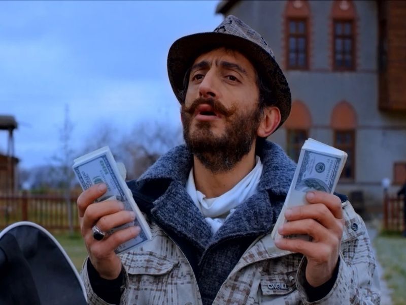 “Karton Topluyor” Dediler, Hakkarili Oyuncu Sessizliğini Bozdu1