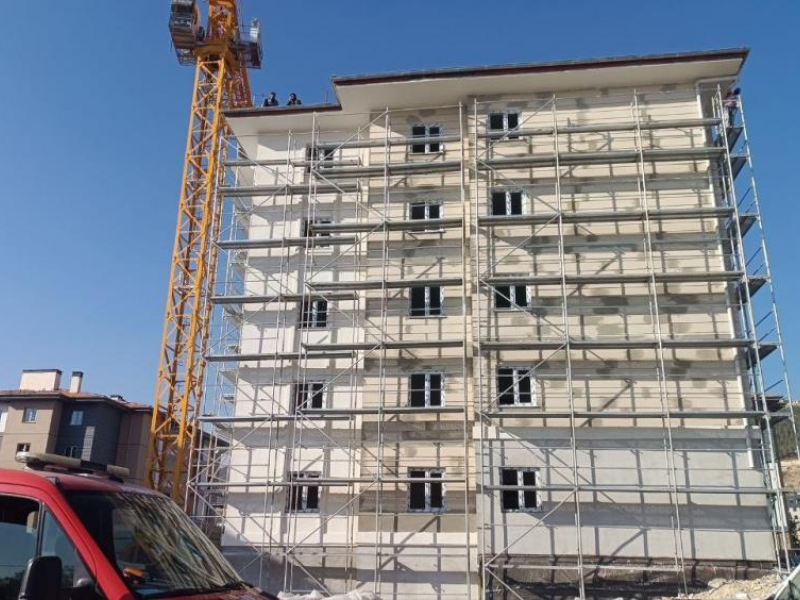 Paralarını Alamayan Işçiler Intihar Girişiminde Bulundu (2)