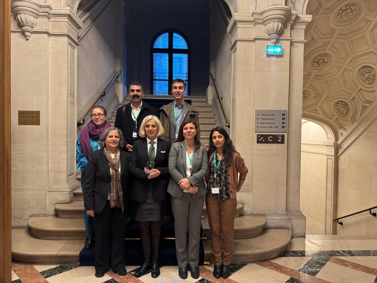 Diyarbakır Belediyesi Paris’te Gültan Kışanak Da Eşlik Etti-1