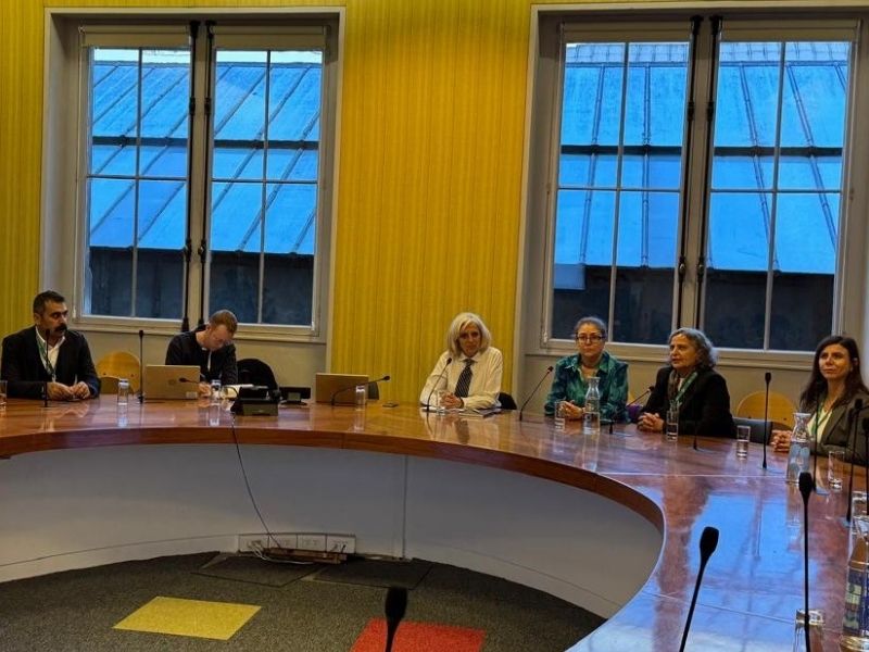 Diyarbakır Belediyesi Paris’te Gültan Kışanak Da Eşlik Etti (2)